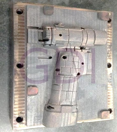 Perspective View and Integrated Layout of Internal Conformal Channels in Mold Sliders
